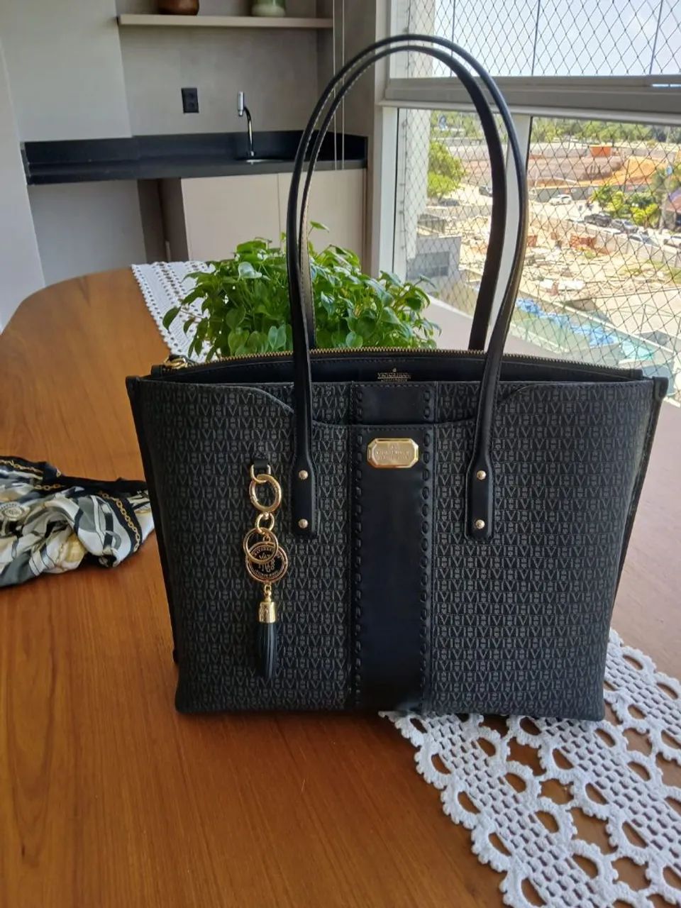 Bolsa Victor Hugo Original nova