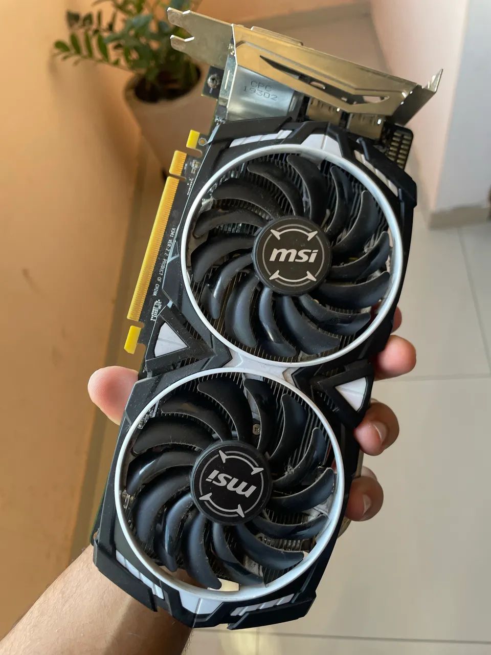 RX 570 4GB (usada) - Foto 2