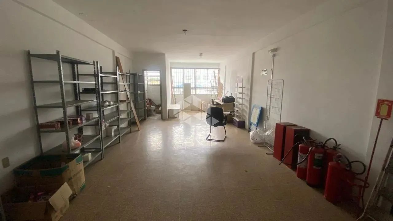Sala comercial no centro de Esteio