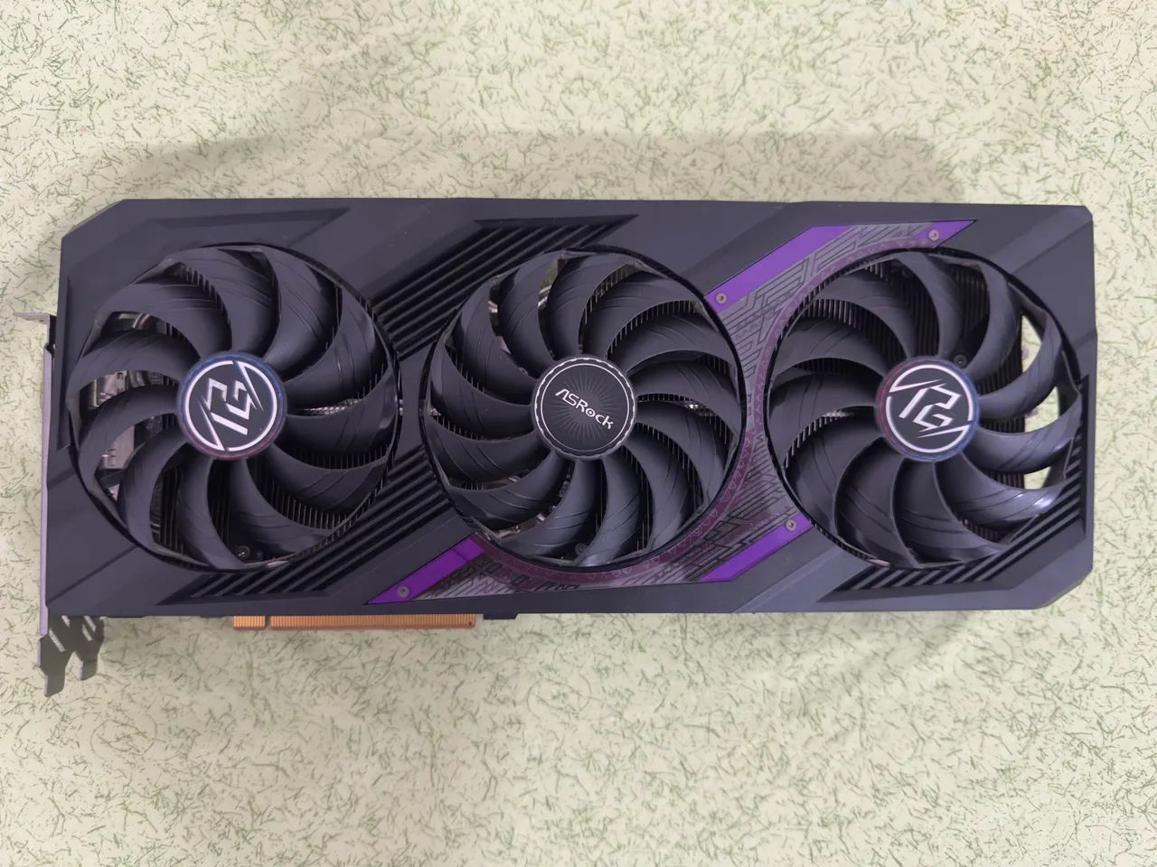 Placa de vídeo AMD RX7700XT - Foto 2