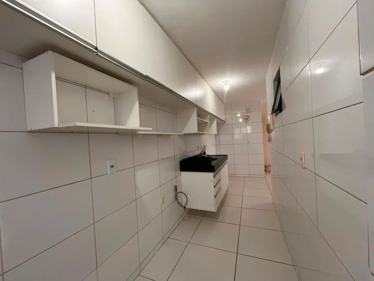 3 QUARTOS NO FAROL COM VARANDA - Foto 4