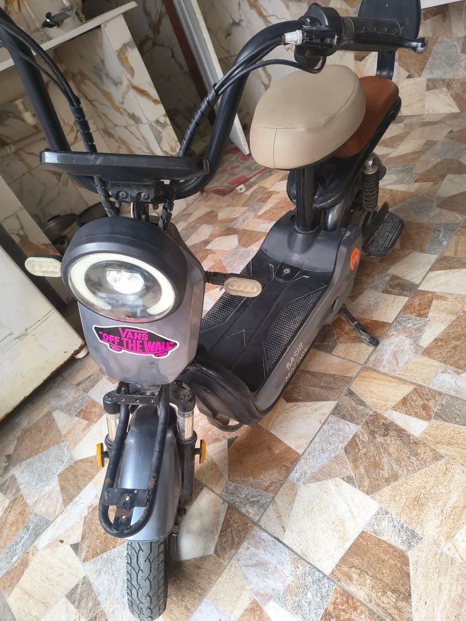Bicicleta elétrica boa, aceito TROCAS 