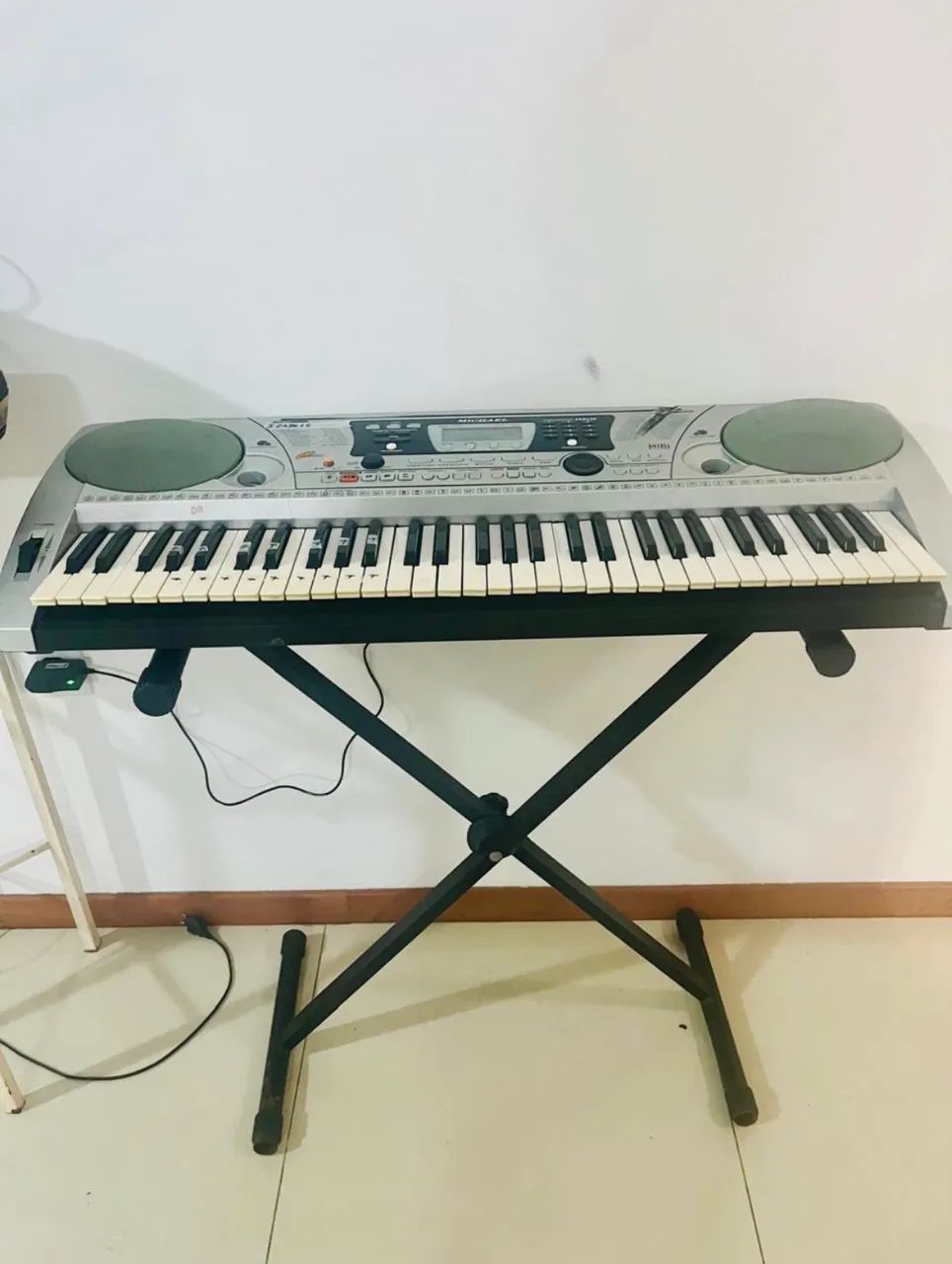 Vendo teclado Michael  - Foto 3