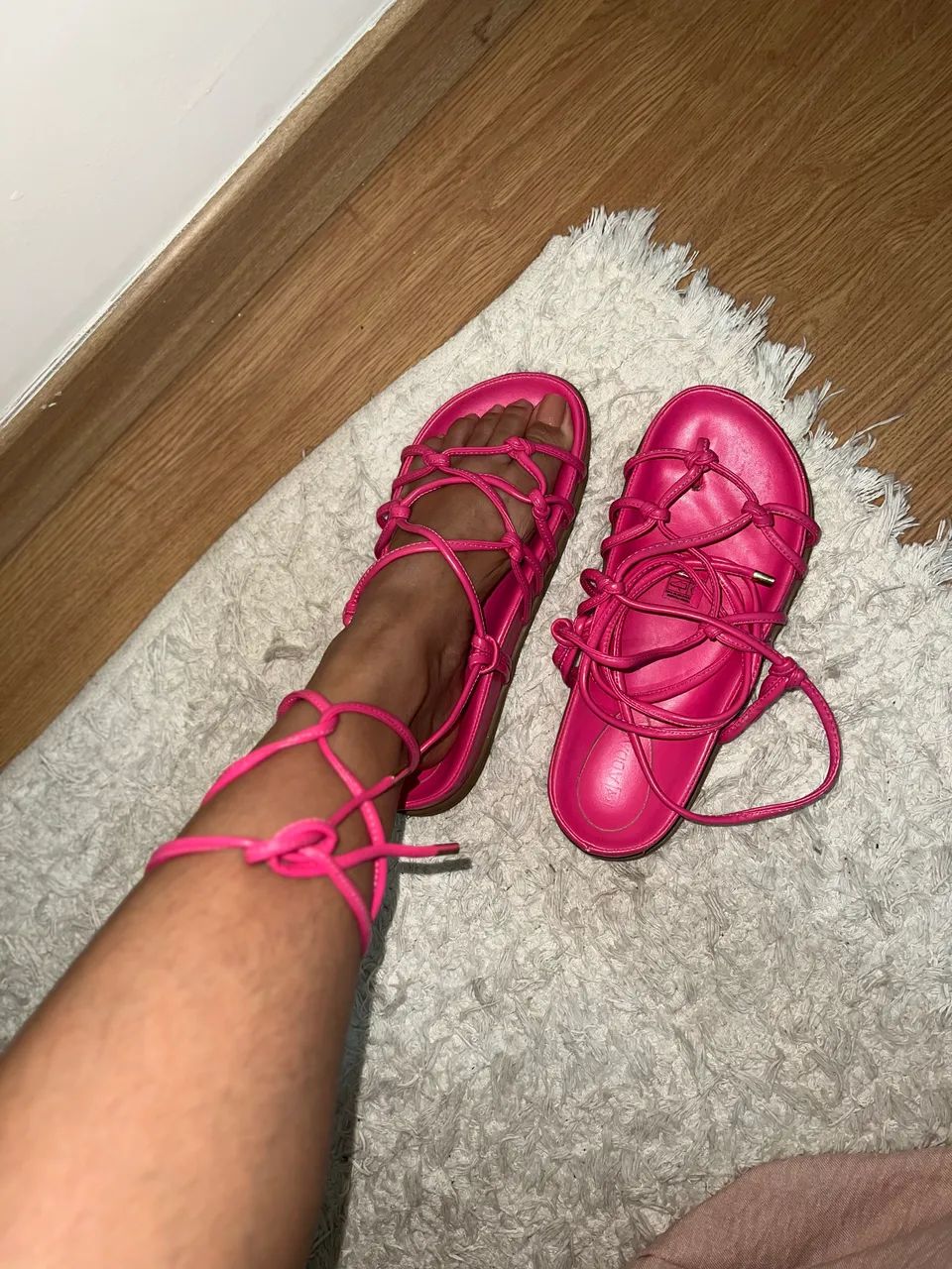 Sandália de amarração rosa - Foto 2