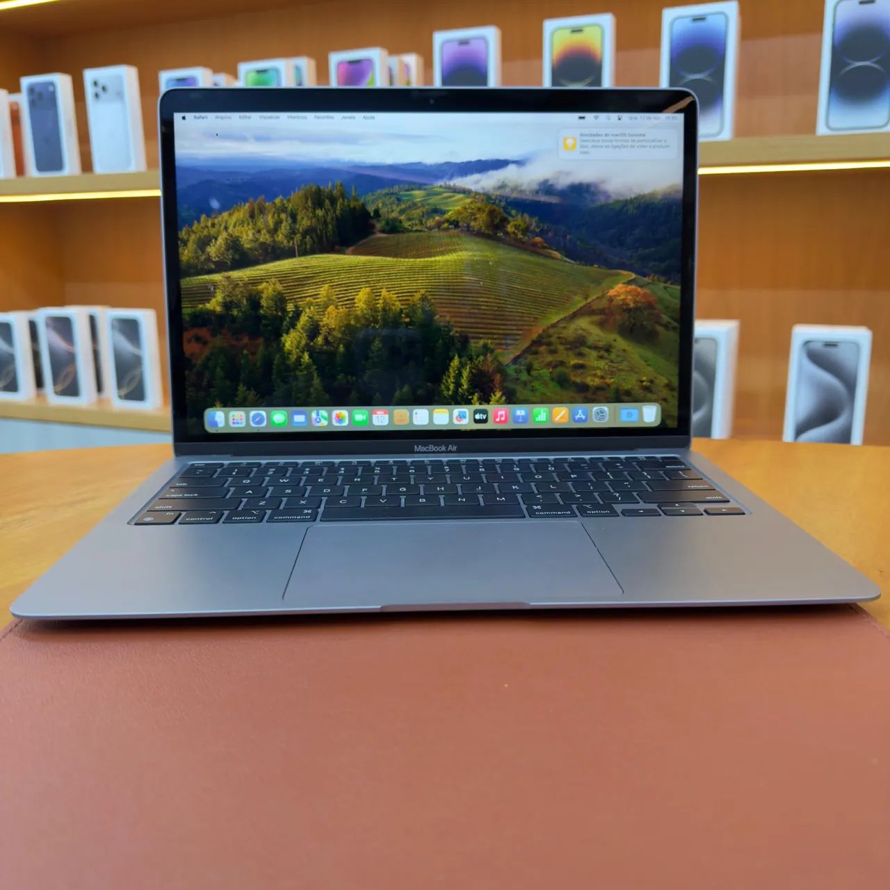 MACBOOK AIR M1 CINZA ESPACIAL 13,3 POL. 8GB RAM 256GB SSD