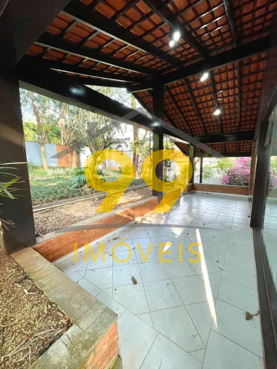 Casa Reformada com 5 Dormitórios e Amplo Jardim no Jardim Marajoara - Foto 3