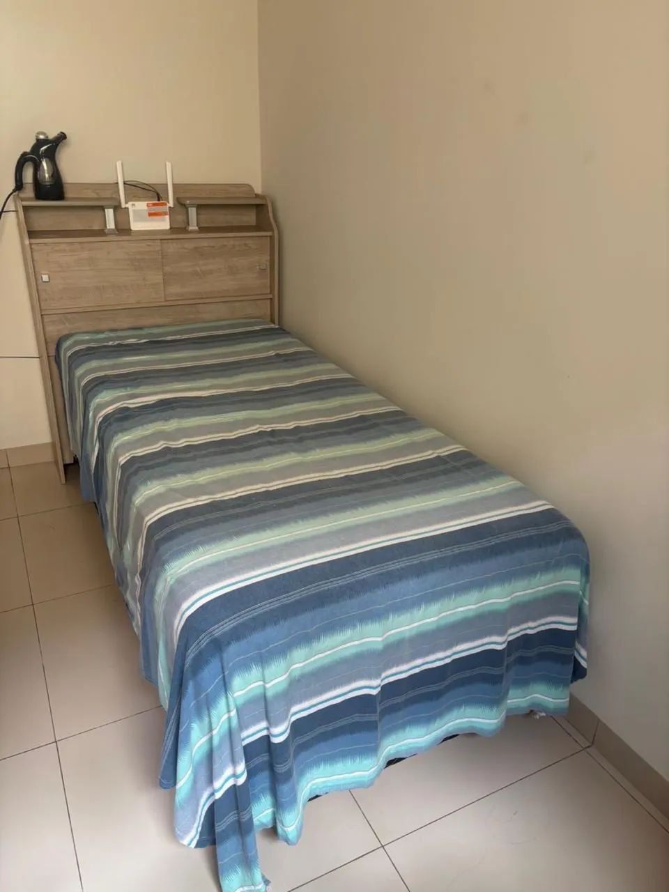 Cama de solteiro 