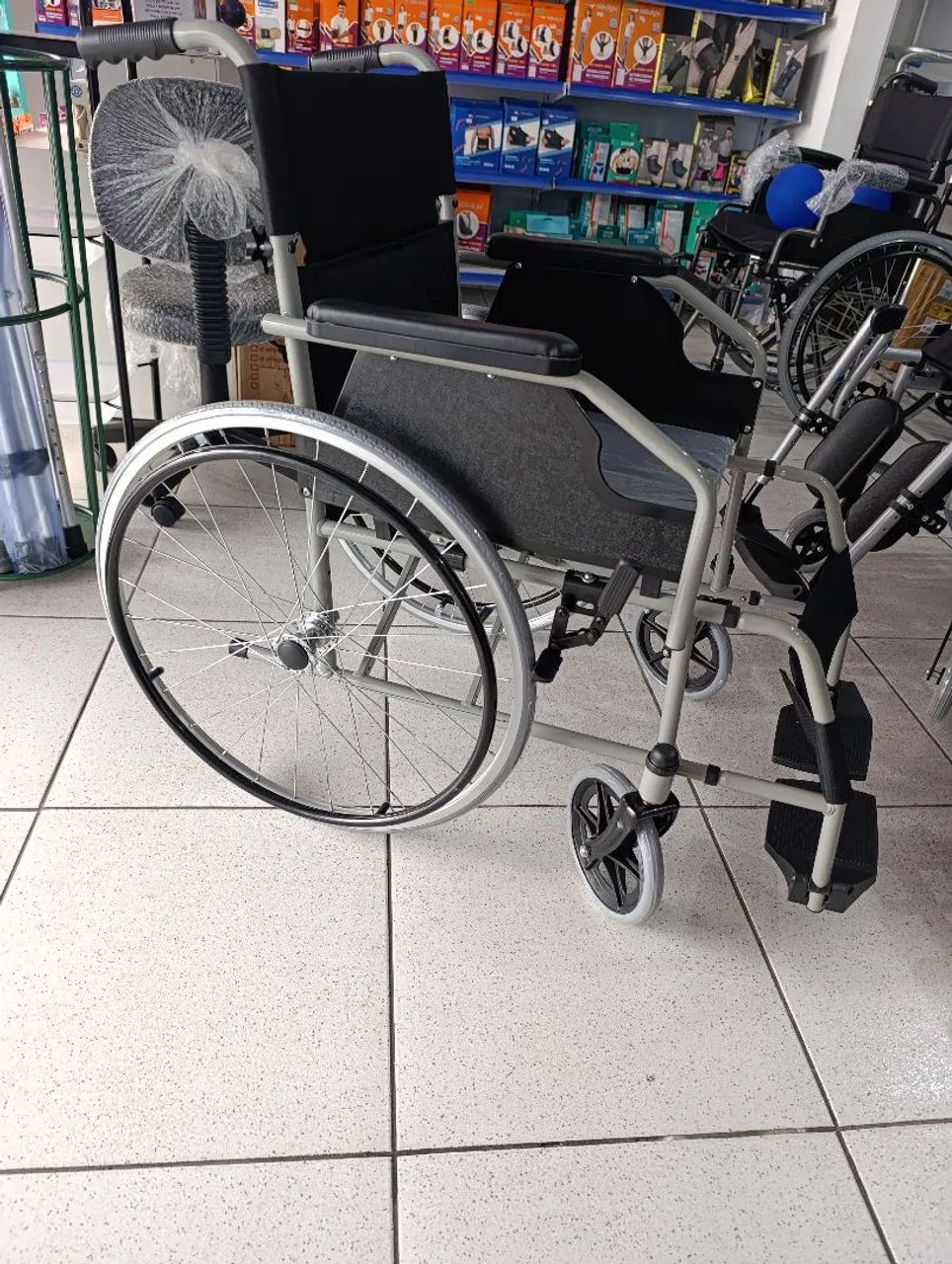 Cadeira de rodas d100
