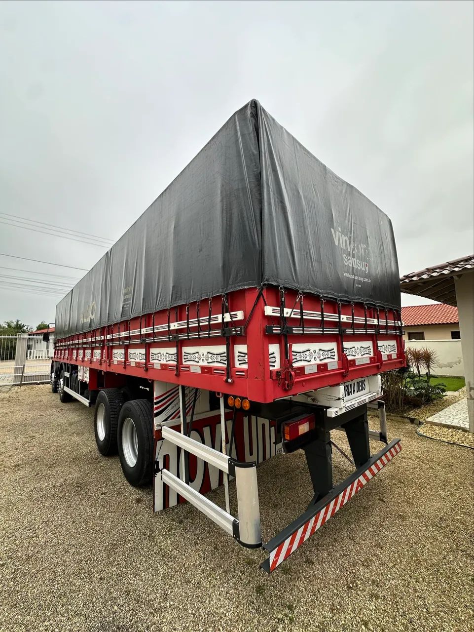 Volvo VM 260 8x2 Impecável  - Foto 4