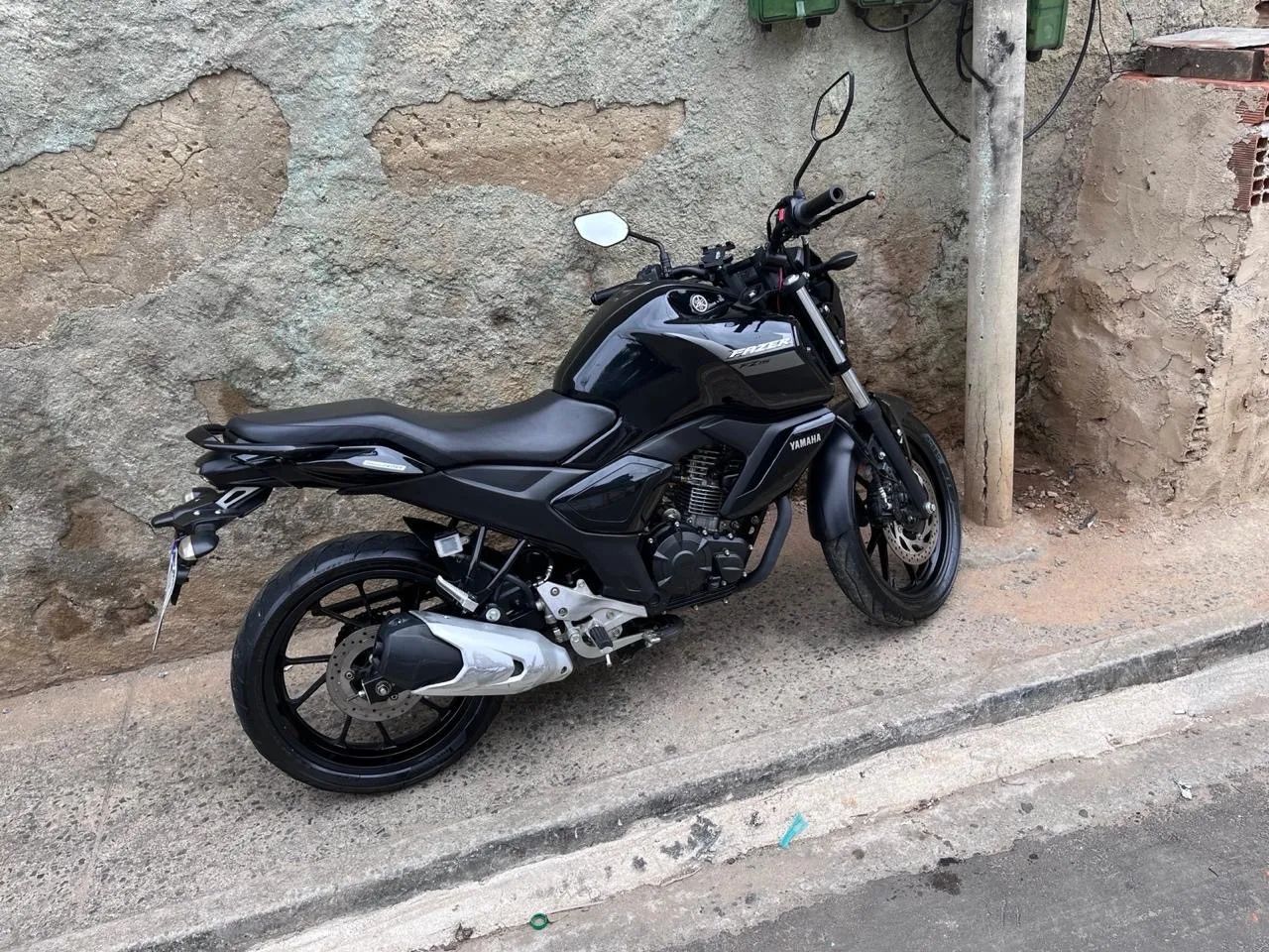 FZ15 ABS 2024 DOCUMENTAÇÃO EM DIA