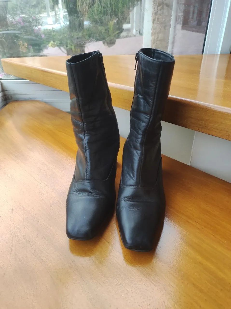 Bota de couro legítimo preta n 37