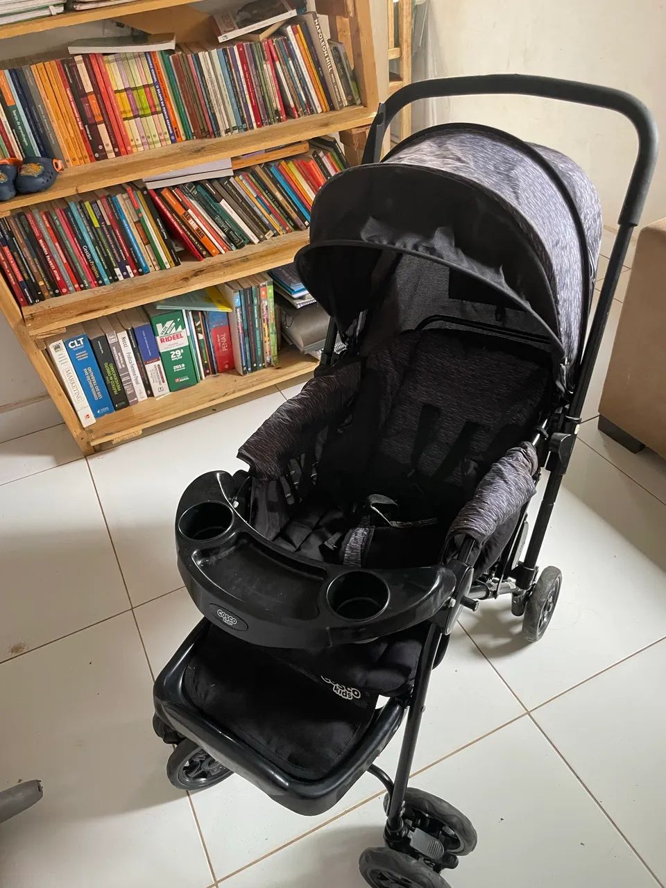 Carrinho de bebê cosco+bebê conforto - Foto 3