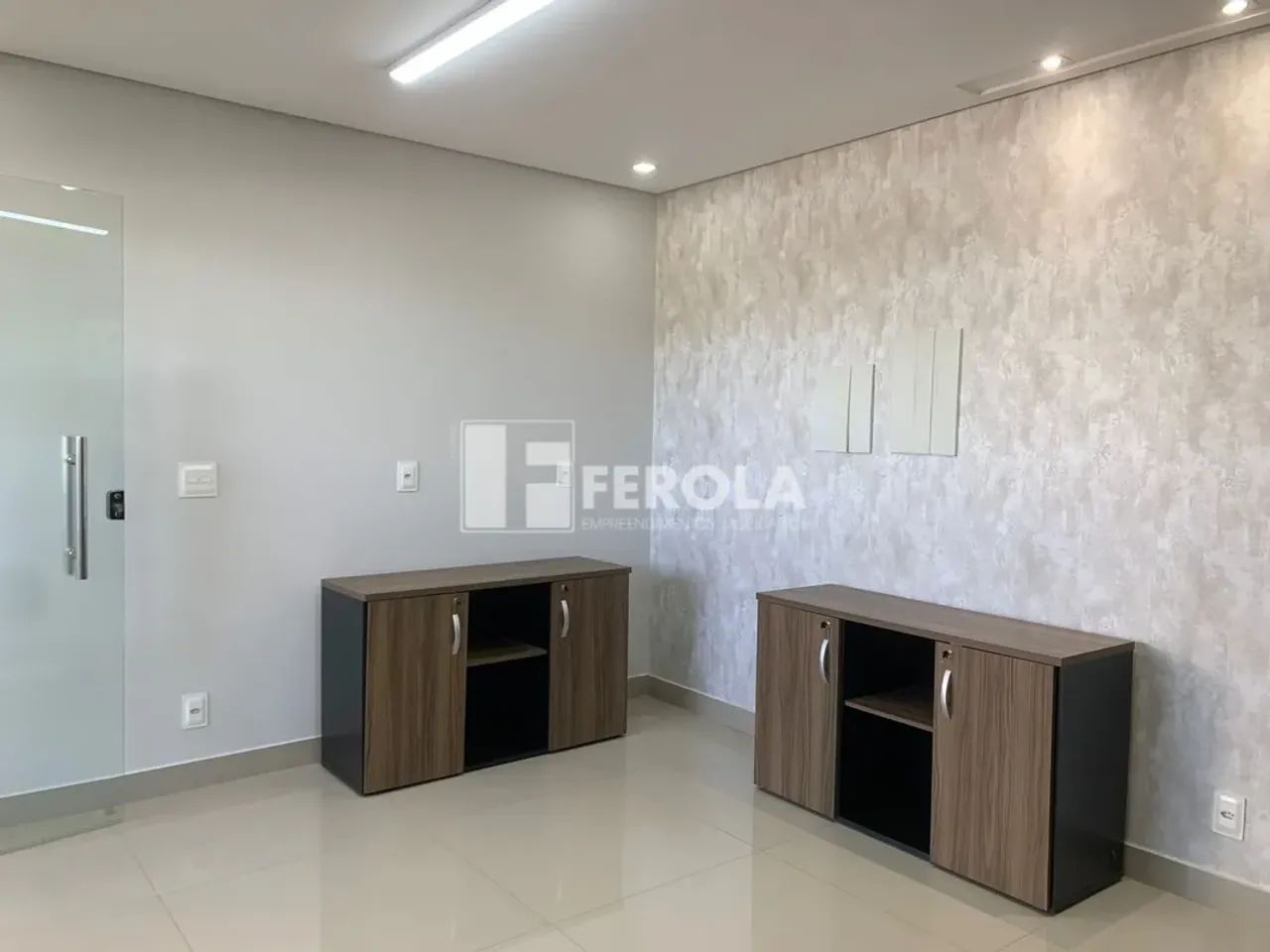 Le Club Águas Claras! Sala Comercial reformada e com móveis - Foto 3