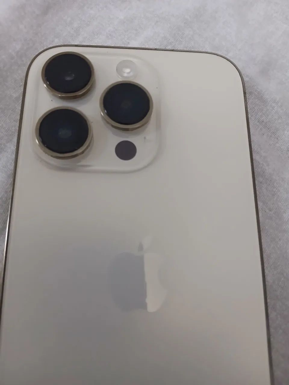 iPhone 14 Pro Dourado 
