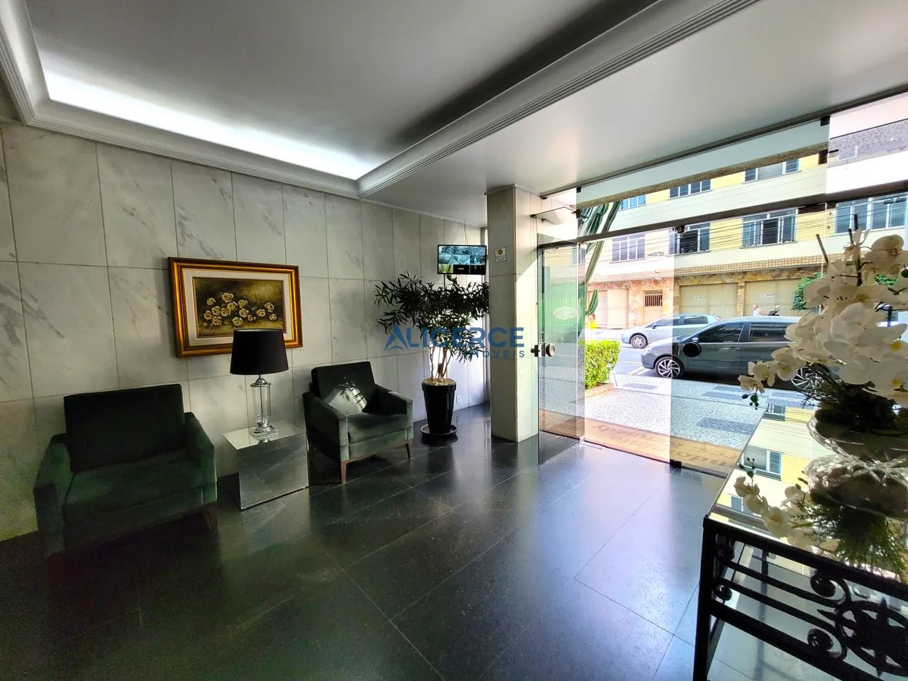 Apartamento à venda com 04 quartos - rua Gil horta- Centro. - Foto 3