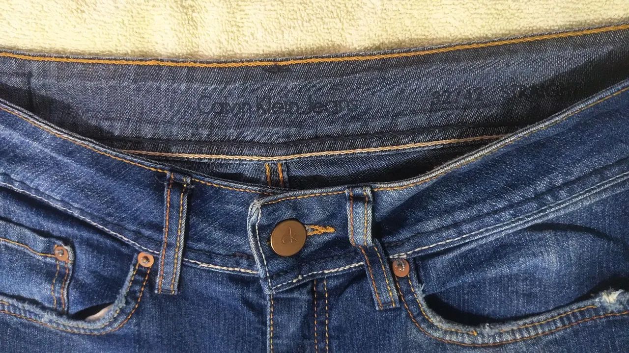 CALÇA  JEANS CALVIN KLEIN 42 - Foto 3