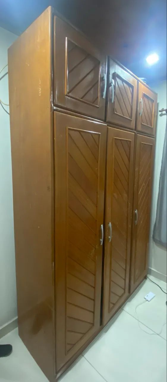 Guarda roupa de madeira  - Foto 2