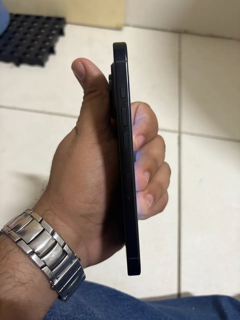 Iphone 16 pro 256 - Foto 4