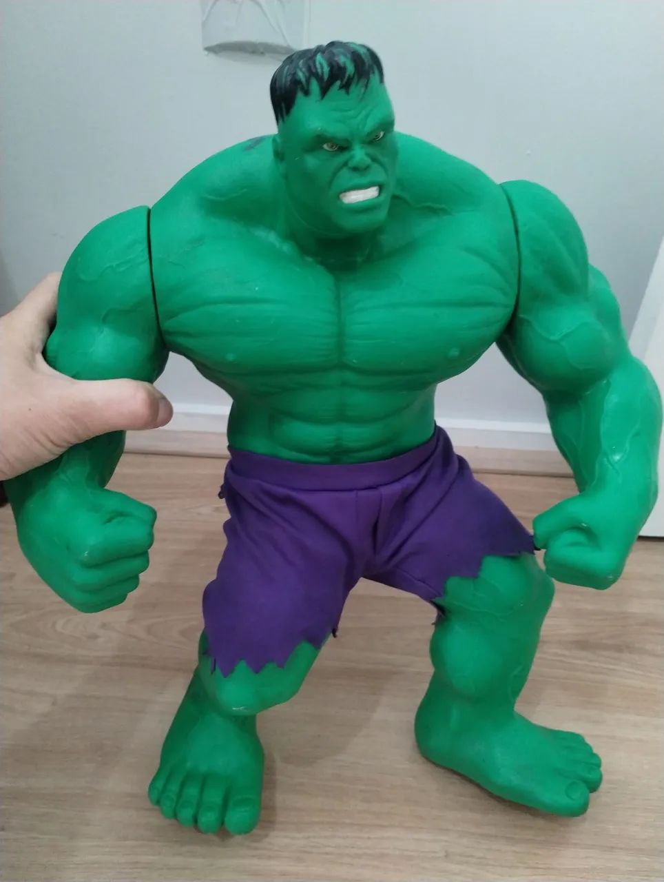 Hulk 18 cm nao envio ,pegar no endereço 
