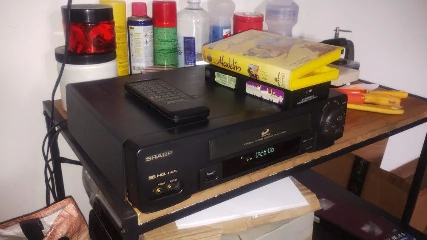 Vídeo Cassete Sharp Vc 1694b + Controle + Fita De Brinde - Foto 4
