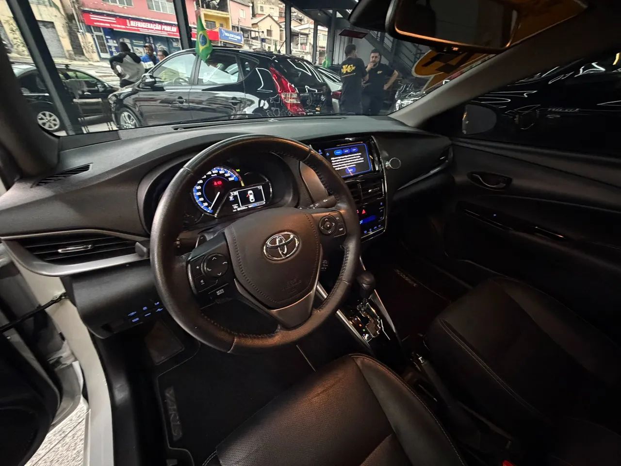 Toyota Yaris XLS Connect Sed. 1.5 Flex 16V Aut., foto 14 de 20