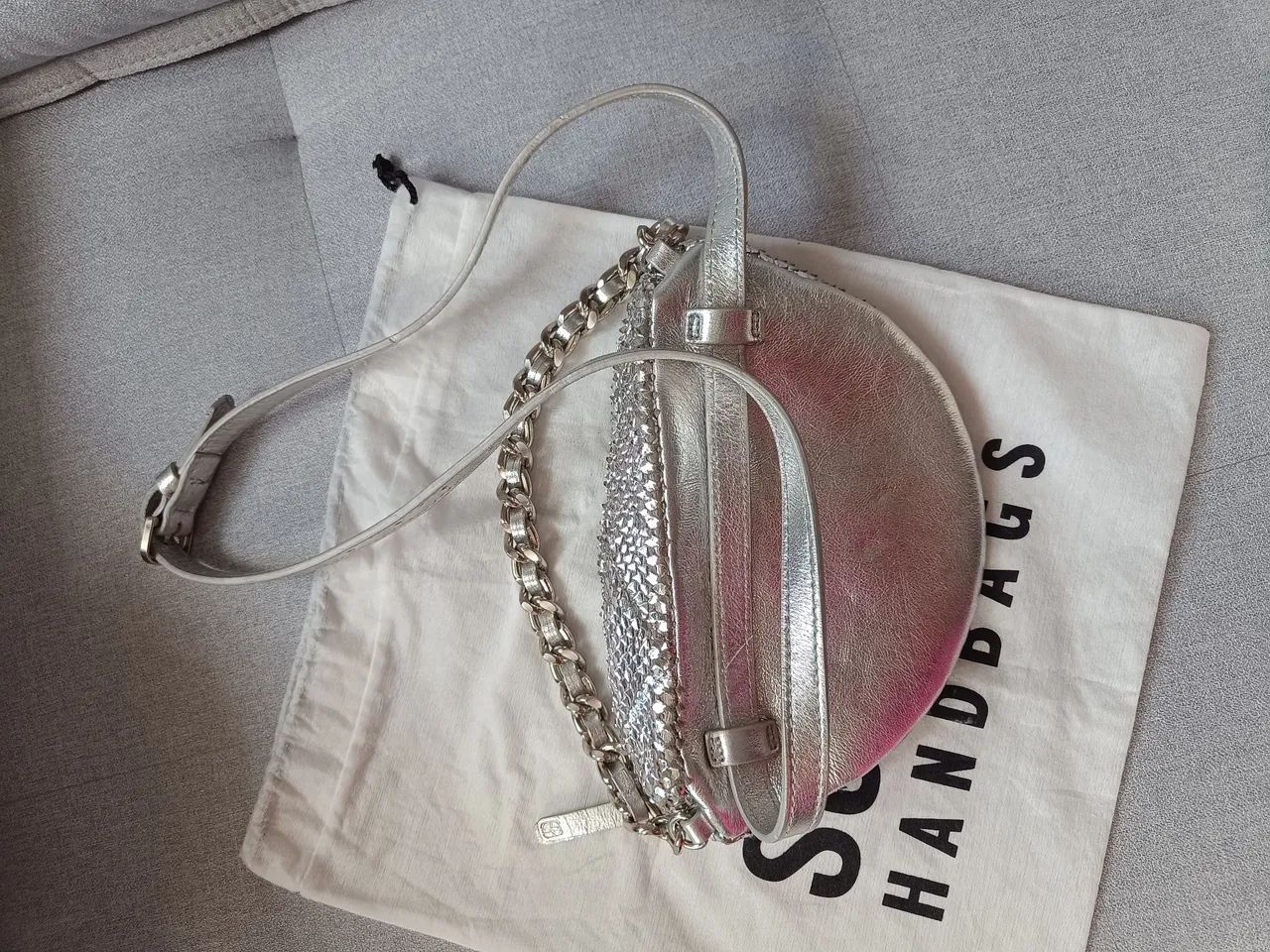 Bolsa pochete Schutz cor prata original couro legítimo  - Foto 2
