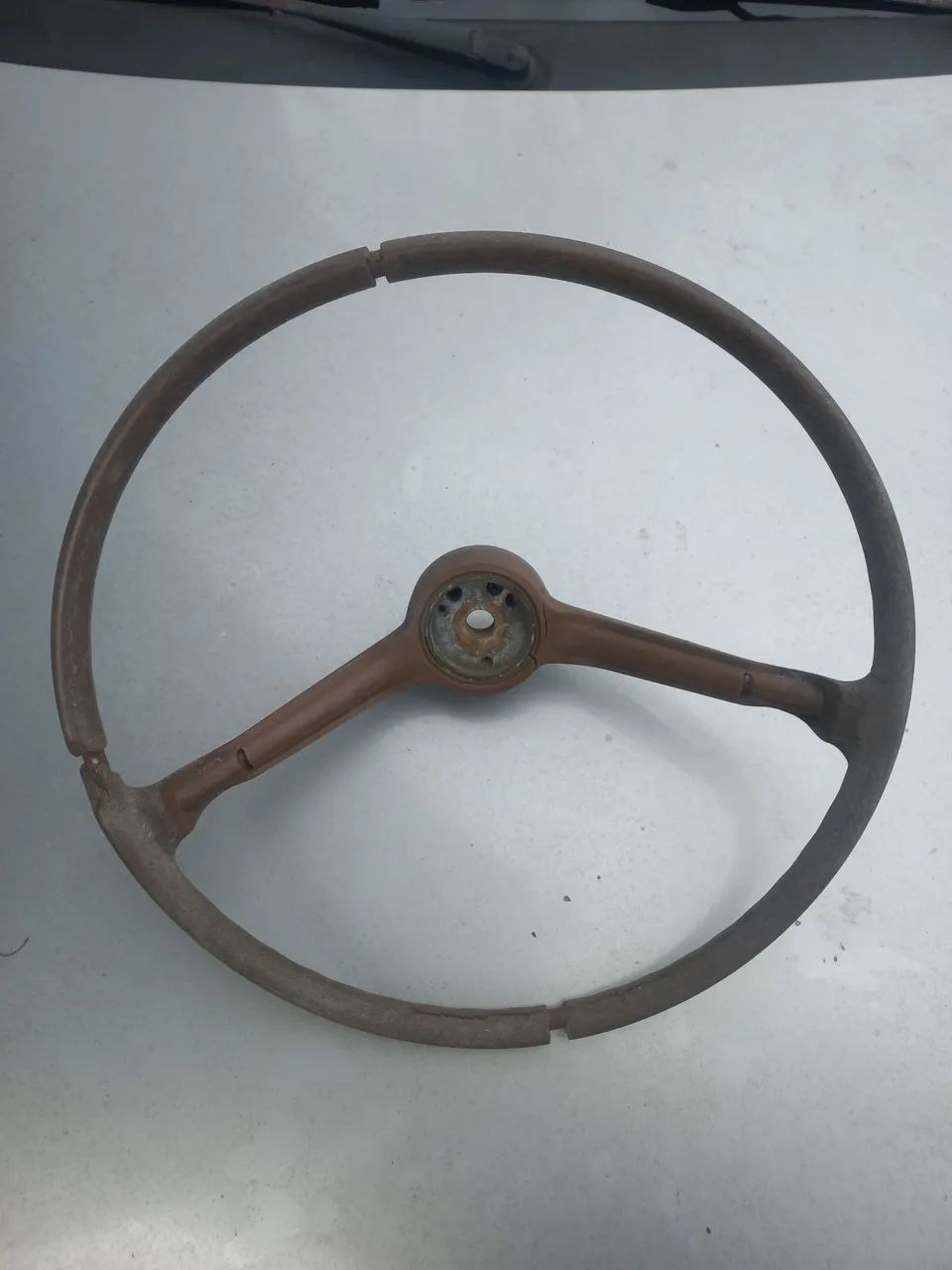 VOLANTE ORIGINAL DE FUSCA MARROM CAMINHODETERRA PEÇAS  - Foto 3