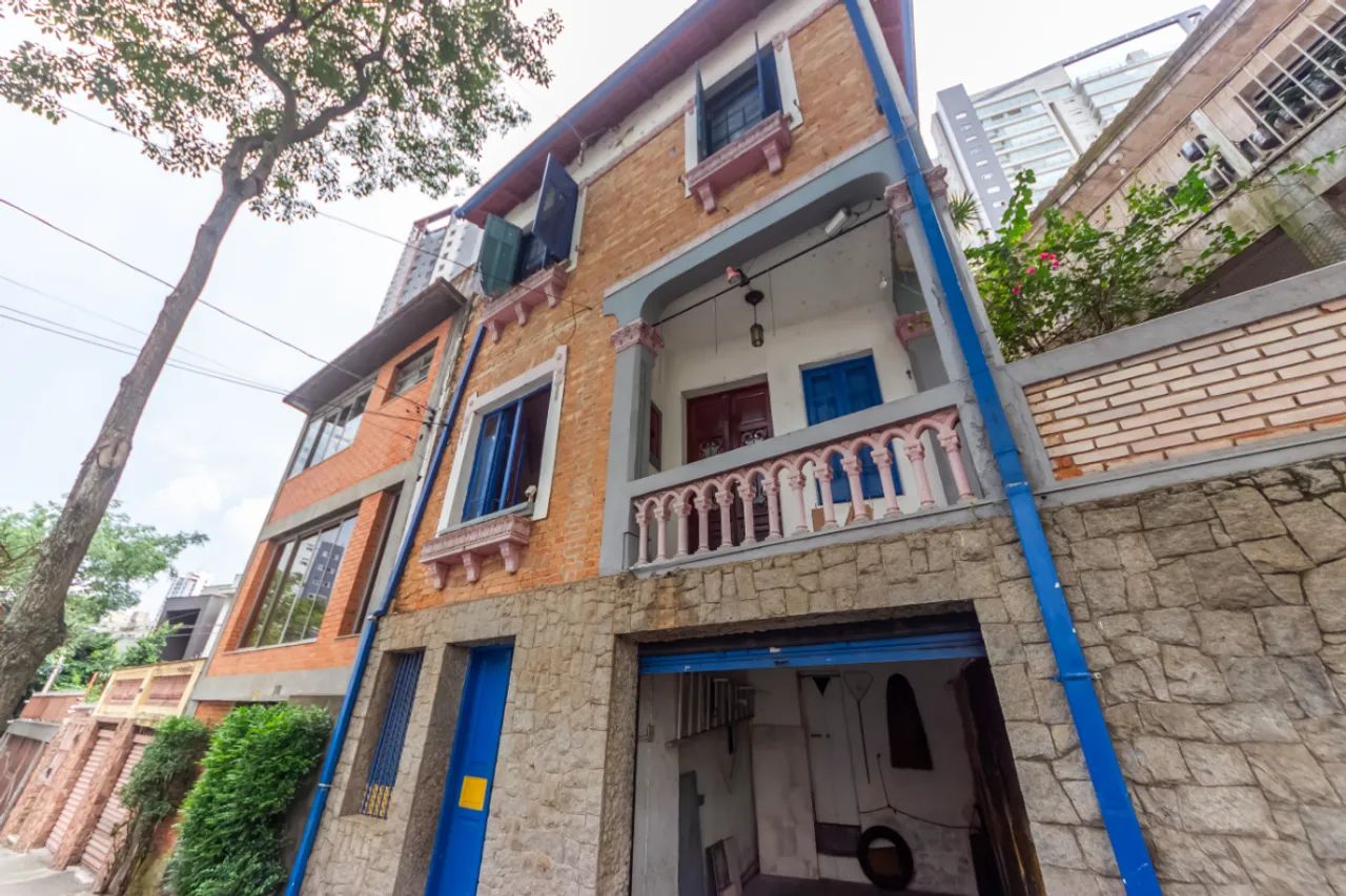 Casa para venda em Aclimação com 4 quartos, 150m²