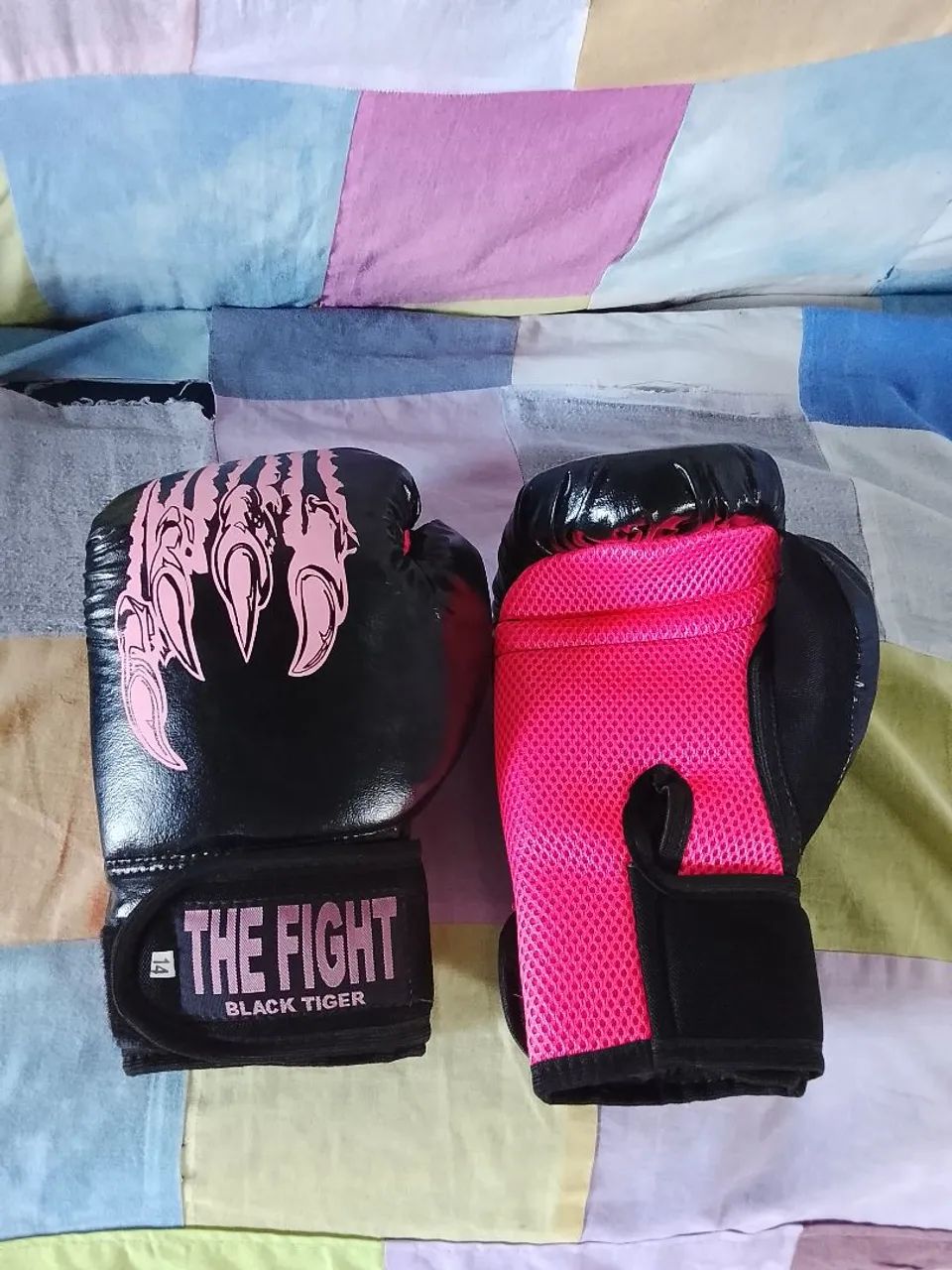 Luvas de Boxe da Black Tiger - 14Oz Rosa/Preto - Foto 2