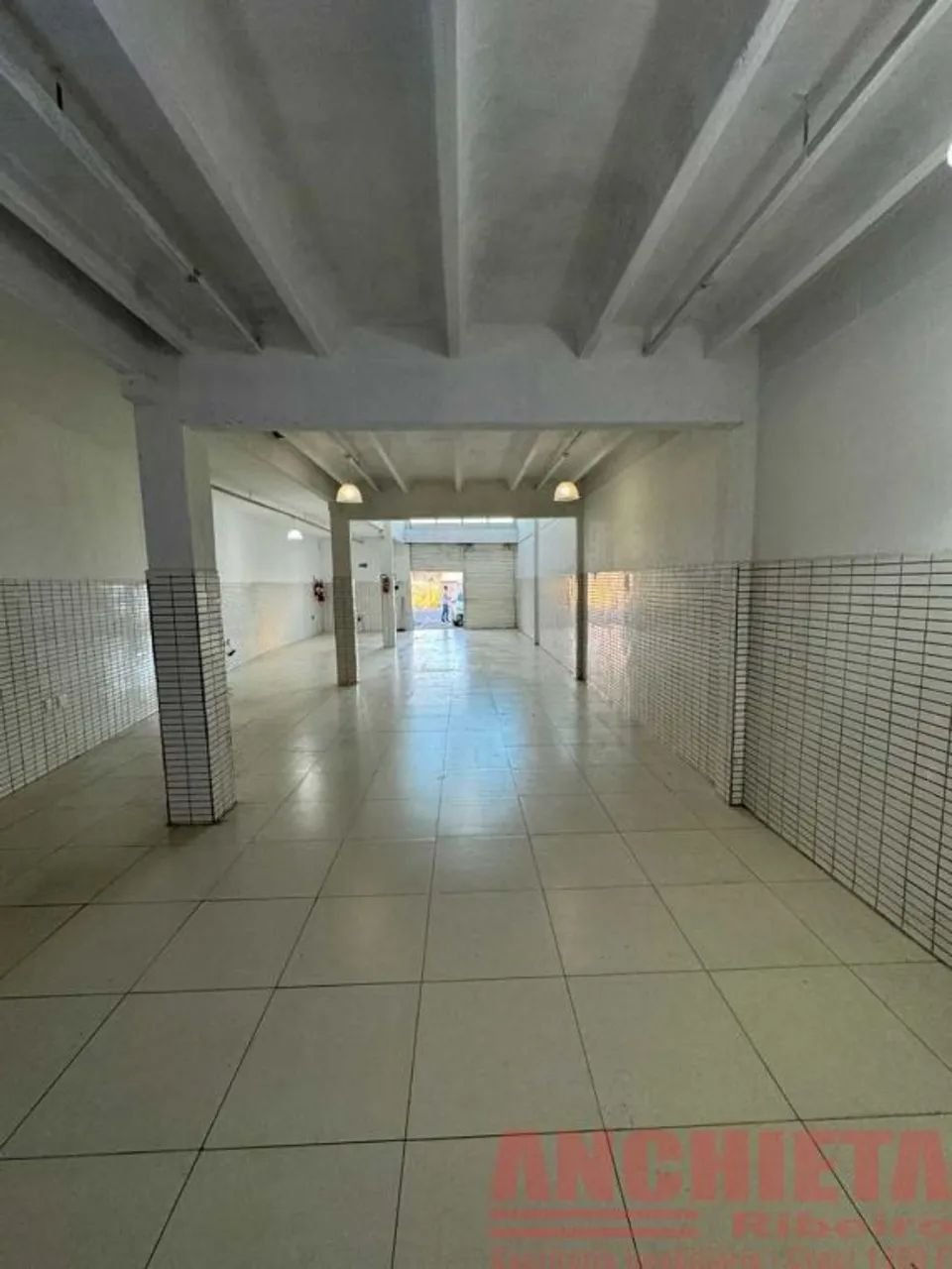 Alugo ótimo galpão para loja com 300m2 próximo a Epitácio Pessoa - Foto 2
