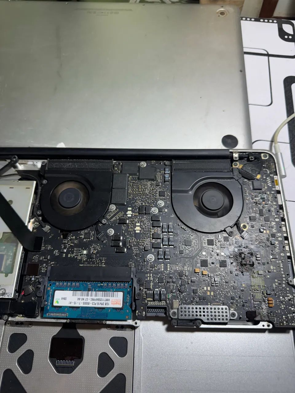 MacBook Pro 2011 15 pol | RETIRADA DE PEÇAS  - Foto 2