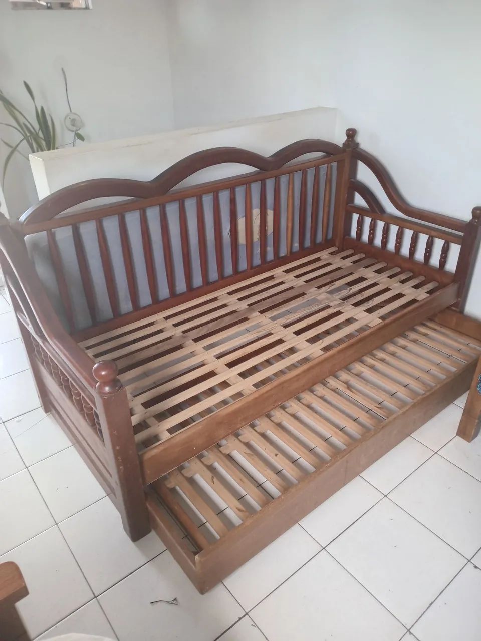 Bicama em madeira maciça com cama auxiliar  - Foto 2