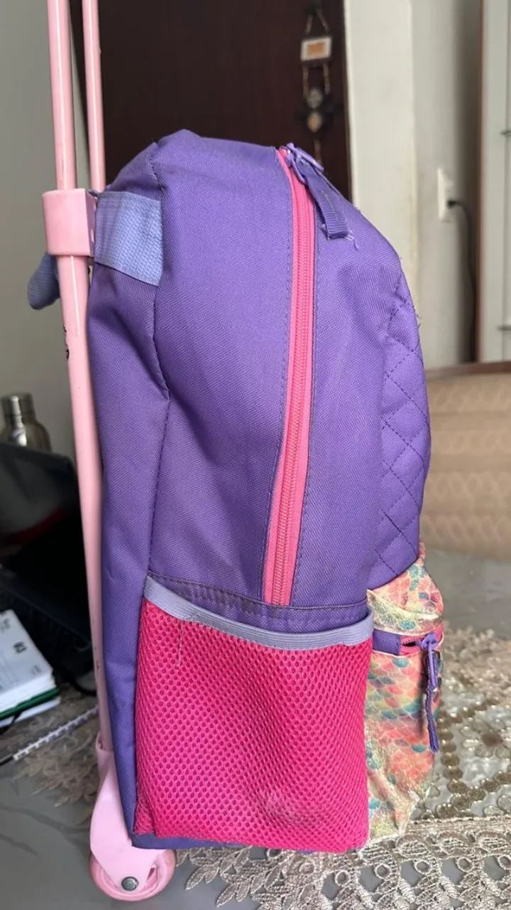 Mochila infantil com rodinhas Sestini - usada - Foto 4
