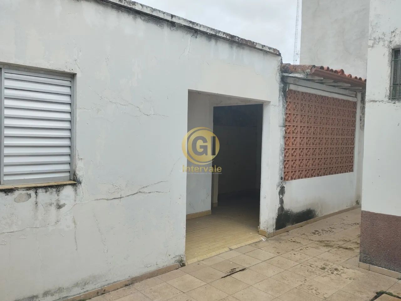 Excelente oportunidade! Casa Comercial localizada no Centro de Jacareí, com 3 dormitórios, - Foto 2