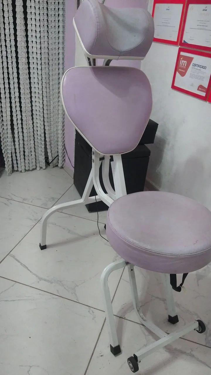 Cadeira para sobrancelha ou maquiagem  - Foto 3