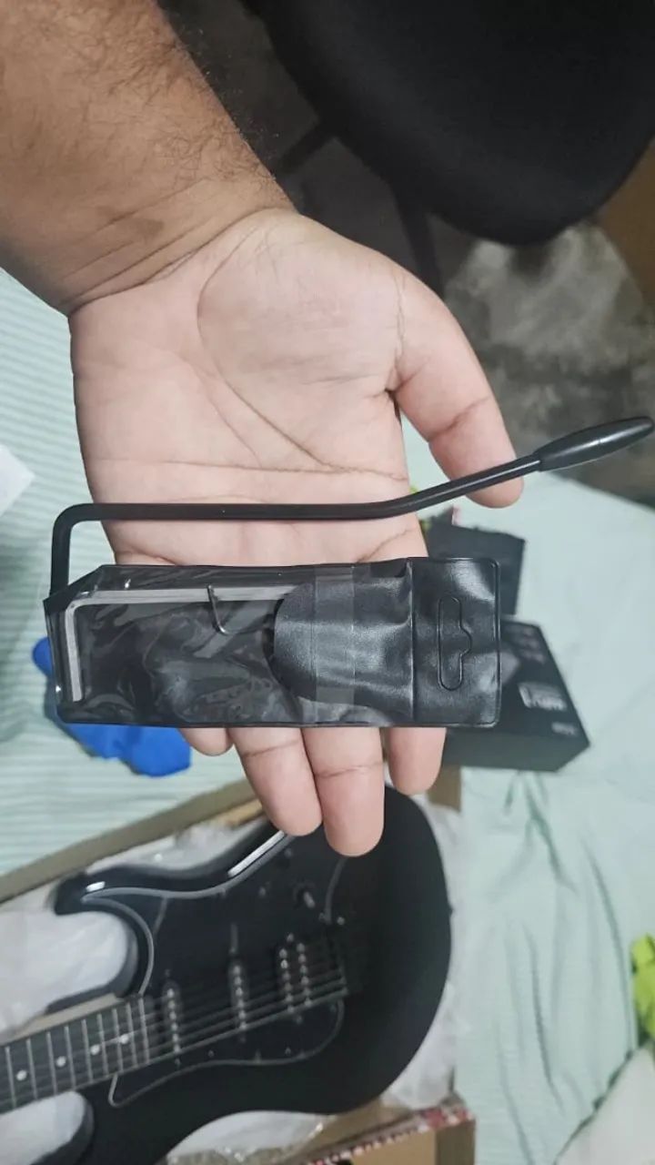 Guitarra Tagima TG520 TG-520 NOVA + placa de audio fifine + acessórios  - Foto 5