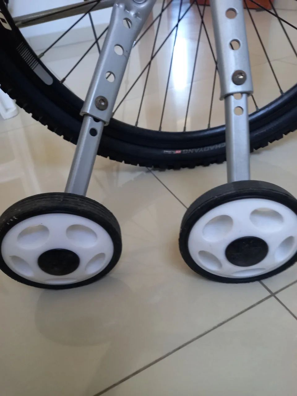 Bicicleta Infantil Aro 24 Force One - Foto 5