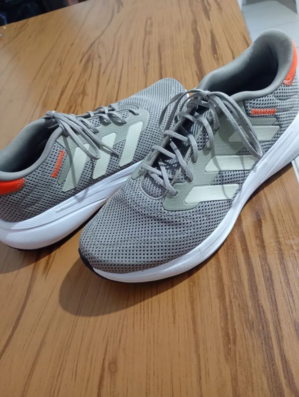 Tênis Adidas  - Foto 2