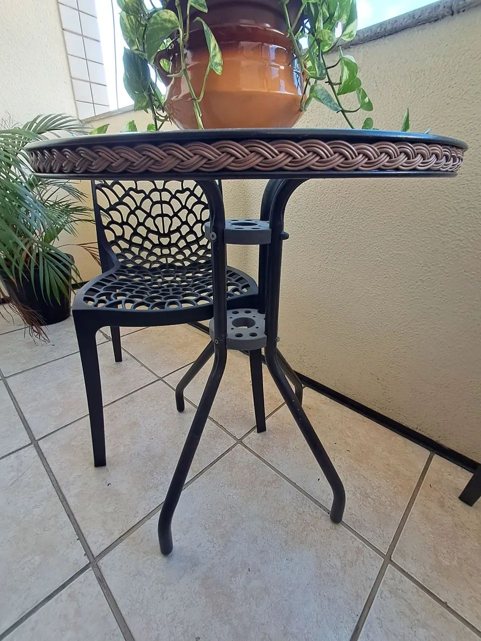 Mesa e duas cadeiras  - Foto 4