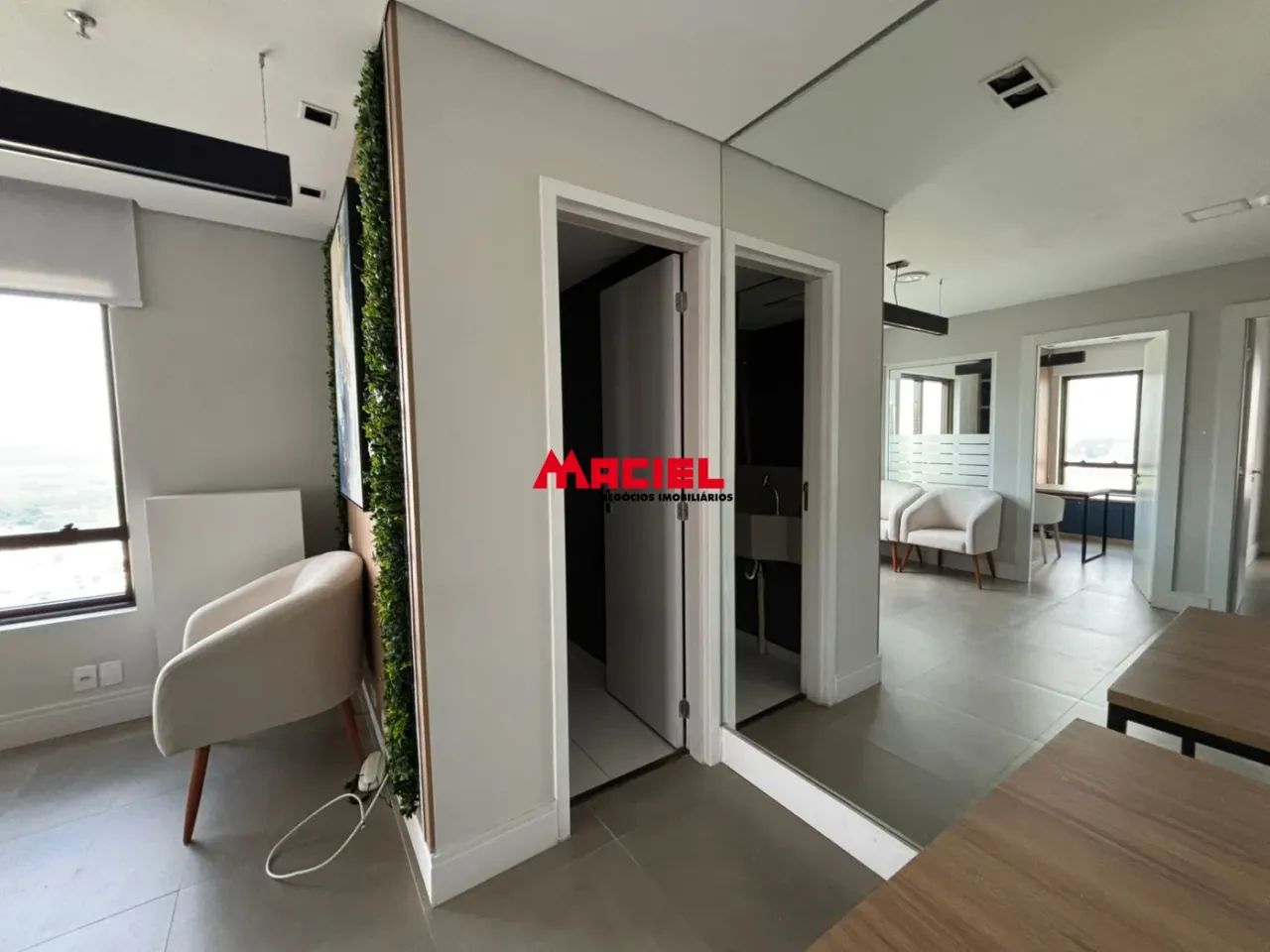 SALA A VENDA EM EXCELENTE PRÉDIO COMERCIAL NO JARDIM AQUARIUS - Foto 2