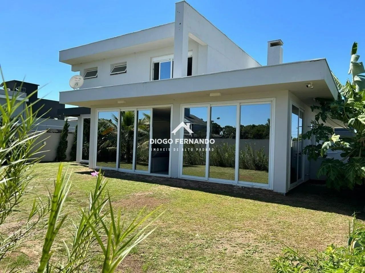 Casa à Venda em Condomínio no Campeche com 4 Suítes - Foto 2