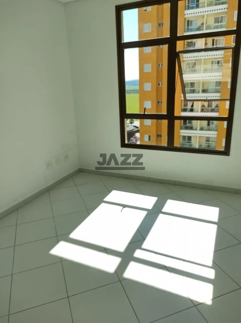 Sala à venda Comercial no Edifício Le Clasique - Jardim Aquarius - Foto 2