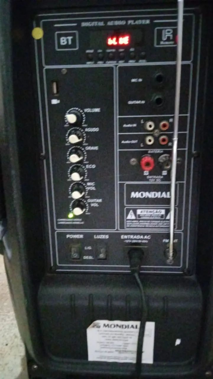 Vendo caixa Amplificada ótima de uso Mondial  - Foto 2