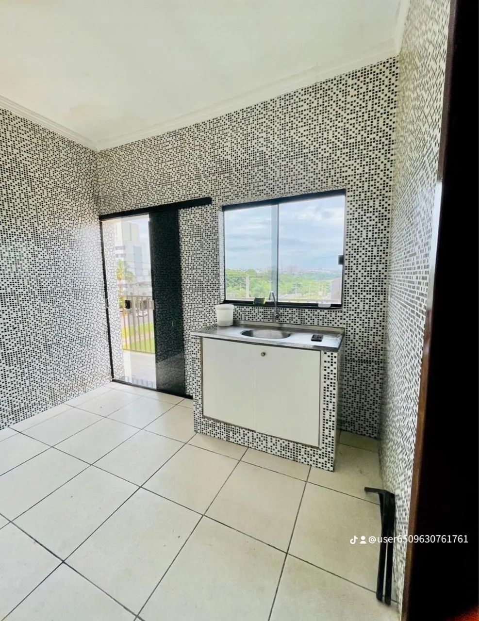 ALUGO APARTAMENTO 