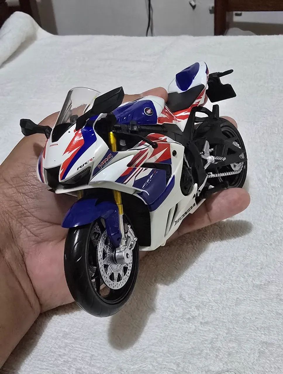 Moto miniatura Honda CBR1000RR-R Fireblade  - Foto 2