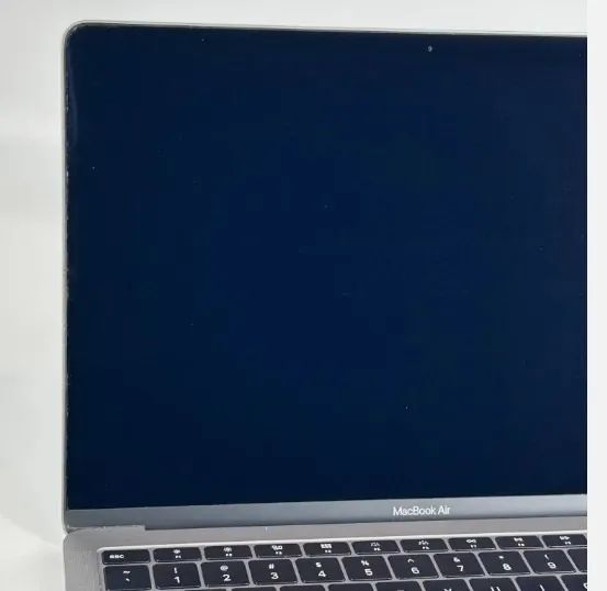 MacBook Air 13 Space Gray 2019 1.6 GHz Intel Core i5 8th Gen. 8GB