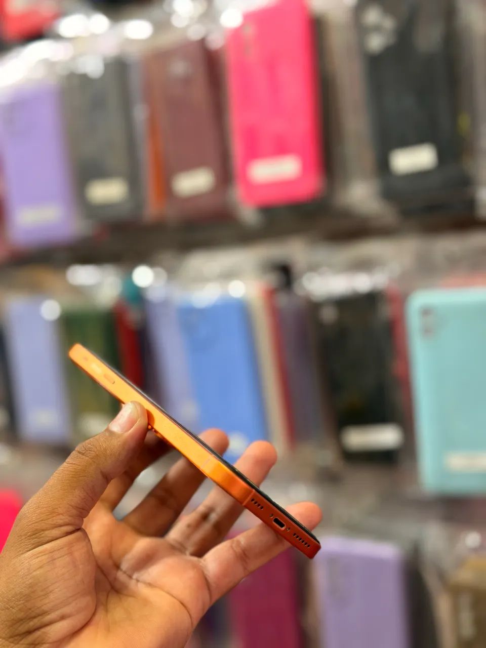 iPhone XR 256gb na carcaça do 17pro - Foto 5