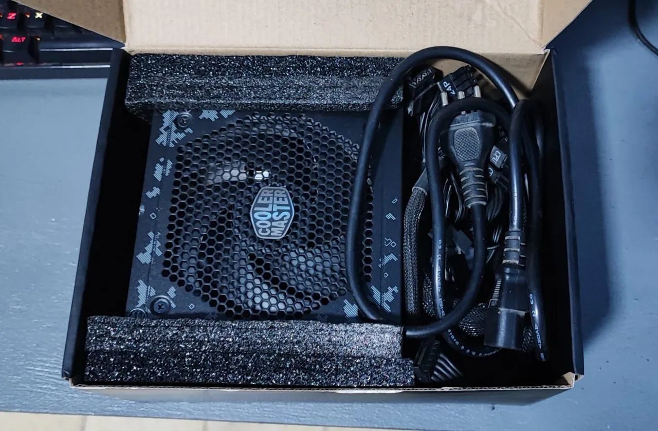 Fonte Cooler Master 450W Semi-Modular. - Foto 2