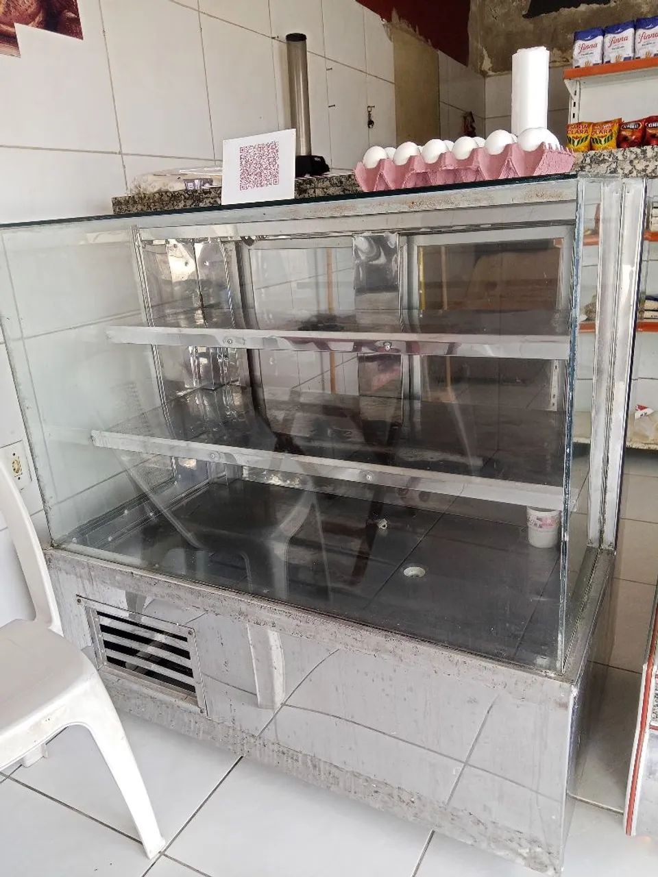Vitrine gelada.