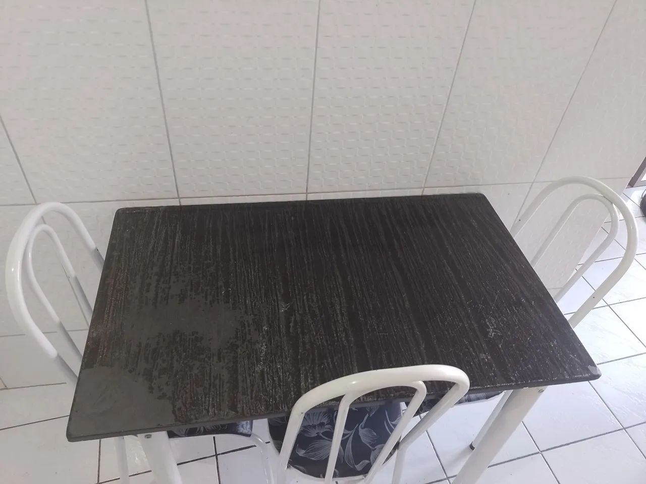 Mesa de mármore 4 cadeiras 